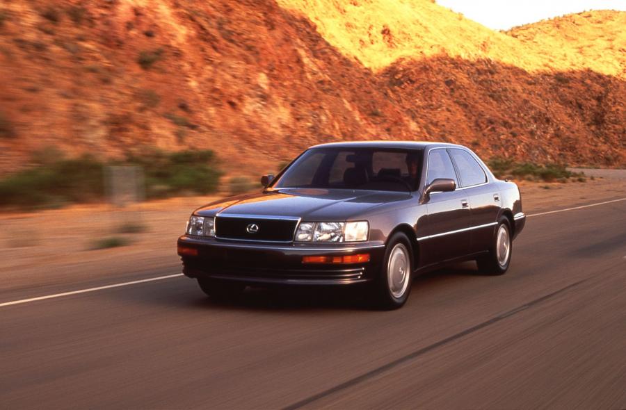  Lexus LS400 (UCF10) 1989 года  (NA) (фото 29 из 30)